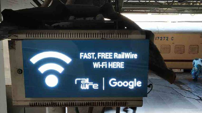Railway Station पर मिलता है Free WiFi, जानिए कैसे उठा सकते हैं इसका फायदा