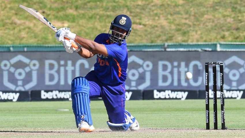 IND vs SA: साउथ अफ्रीका के खिलाफ ऋषभ पंत की विस्फोटक बल्लेबाजी, इस मामले में राहुल द्रविड़-धोनी को छोड़ा पीछे
