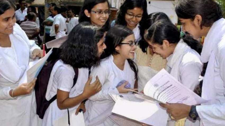 National Girl Child Day: सरकार के इस योजना से बेटियों की उच्च शिक्षा का सपना होगा पूरा, ऐसे करें आवेदन