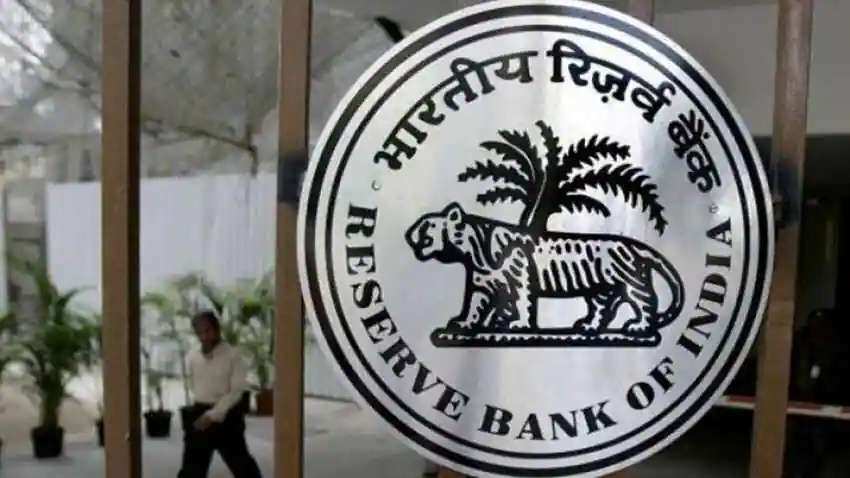 RBI Penalty: रिजर्व बैंक ने इन 8 बैंकों पर लगाया जुर्माना, जानें आखिर क्या है पूरा मामला