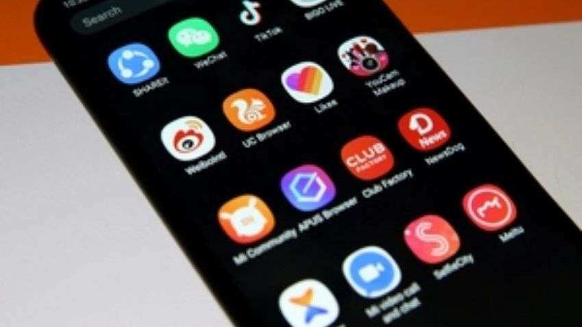 Chinese Apps: चीन के और 54 ऐप्स पर लगा बैन, डाटा चुराने की खबरों के बाद सरकार ने की कार्रवाई