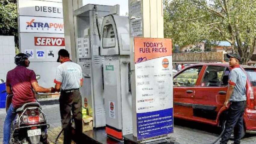 Petrol-Diesel Price: चुनाव खत्म होते ही बढ़ेंगे पेट्रोल के दाम! पेट्रोलियम मंत्री ने बताया बेतुका तर्क, दिया करारा जवाब