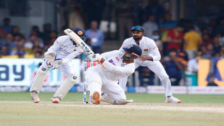 IND vs SL 2nd Test: ऋषभ पंत की धमाकेदार बल्लेबाजी, तोड़ा कपिल देव का 40 साल पुराना रिकॉर्ड