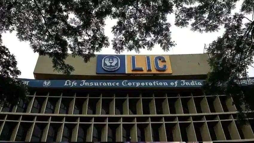 LIC एक्ट में बदलाव को चुनौती देने वाली याचिका खारिज, मद्रास हाईकोर्ट में सरकार की हिस्सेदारी बेचने को दी गई थी चुनौती