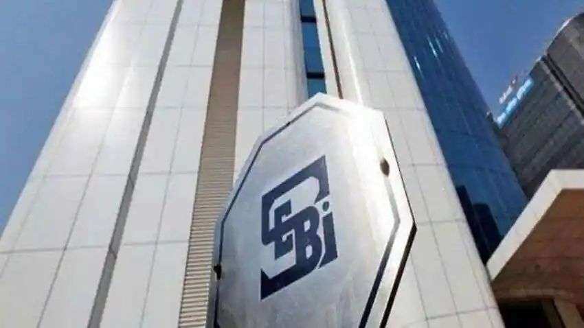 SEBI ने कार्वी स्टॉक ब्रोकिंग मामले में BSE, NSE पर लगाया जुर्माना; जारी किए दो अलग-अलग आदेश 