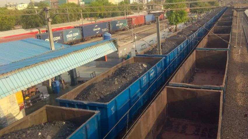 कोयले की सप्लाई के लिए जारी है ट्रेनों को कैंसिल करने का सिलसिला, 24 मई तक रद्द हुईं 40 ट्रेनें, 1081 ट्रिप भी हुए कम