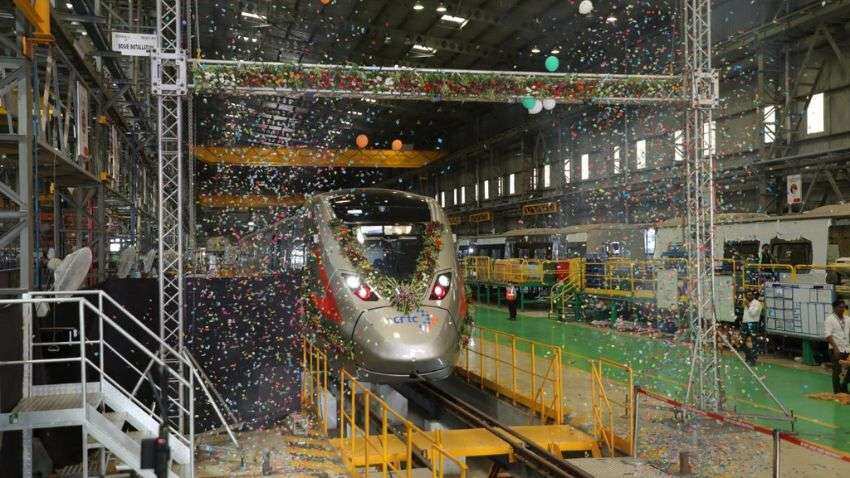 Delhi-Meerut Rapid Rail: NCRTC को सौंपा गया देश के पहले RRTS का ट्रेनसेट, जल्द गाजियाबाद के दुहाई डिपो पहुंचने की उम्मीद