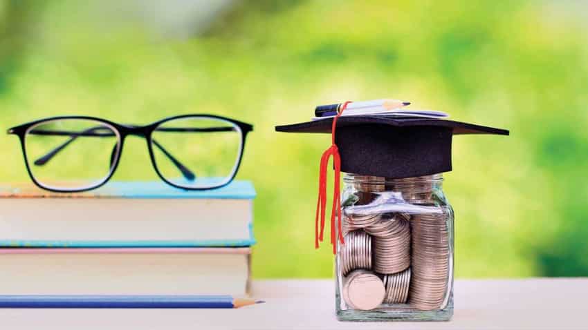 क्या है SBI Student Loan? इसे कौन और किस-किस पढ़ाई के लिए ले सकता है? यहां जानें सबकुछ