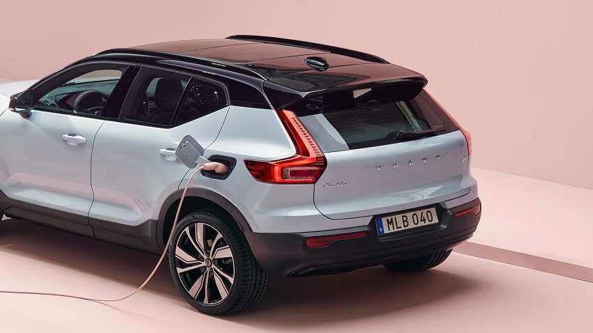 Volvo अपनी इलेक्ट्रिक एसयूवी XC40 Recharge को भारत में करेगी तैयार, अगले महीने कर सकती है लॉन्च