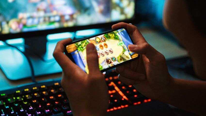 Online Gaming: बेटे की मोबाइल गेम की लत पड़ी रिटायर्ड फौजी को भारी, खाते से उड़ गए 39 लाख रुपये
