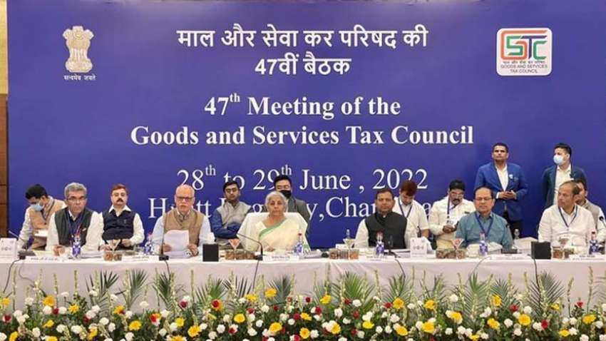 GST Council meeting updates: जीएसटी काउंसिल की चंडीगढ़ में बैठक शुरू, राज्‍यों को कम्‍पन्‍सेशन बढ़ाने पर हो सकता है फैसला 