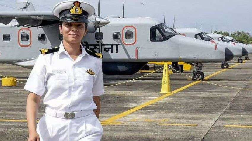 Agnipath Scheme : नौसेना ने महिलाओं की भर्ती को लेकर किया बड़ा ऐलान, पहले 'अग्निवीर' बैच में 20% पोस्ट होगी रिजर्व