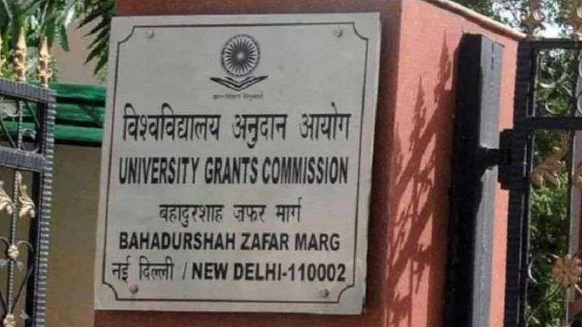 महाराष्ट्र की इस यूनिवर्सिटी में भूलकर भी न लें एडमिशन, UGC ने छात्रों के लिए जारी की चेतावनी