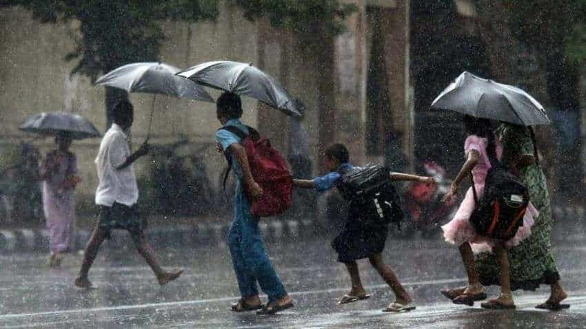 Kerala Rains Red Alert: मौसम विभाग ने दी केरल में भारी बारिश की चेतावनी, 10 जिलों में रेड अलर्ट जारी