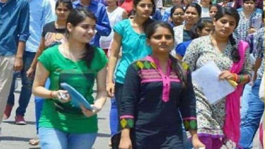 UPPSC Recruitment 2022: मेडिकल ऑफिसर पद के लिए निकलीं 611 भर्तियां, जानिए आवेदन से जुड़ी सभी जरूरी बातें