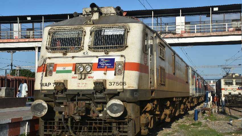 Ganpati Special Trains: गणेश चतुर्थी से लेकर गणपति विसर्जन तक 60 फेरे लगाएंगी ये 12 ट्रेनें, भारतीय रेल ने शेयर की सारी डिटेल्स