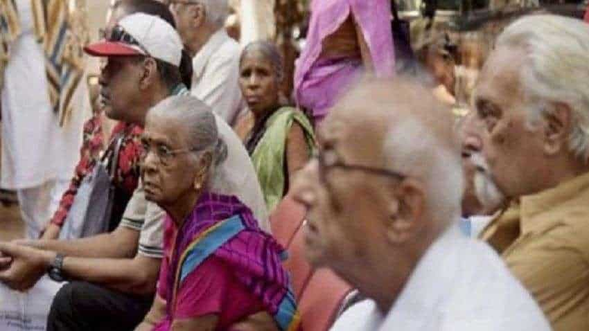 World Senior Citizen's Day 2022: सीनियर सिटीजन्स के लिए बड़े काम की है यह स्कीम, जीरो रिस्क के साथ 7.4% का बंपर रिटर्न