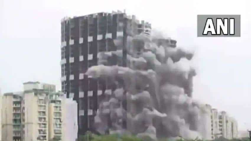 Twin Tower demolition: मलबे के ढेर में तब्दील हुआ नोएडा का ट्विन टावर, जानें दुनिया की वो इमारतें जिनका कुछ ऐसा हुआ हाल