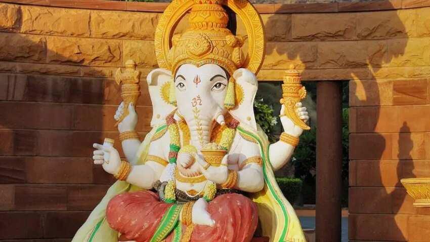 Ganesh chaturthi 2022: गणेश चतुर्थी के दिन घर पर चूहे का दिखना शुभ होता है या अशुभ- जानिए सच्चाई