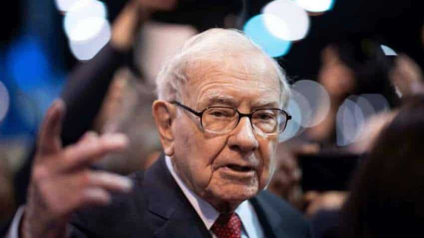 Warren Buffett: कहानी एक ऐसे अरबपति की जिसने 11 साल की उम्र से शुरू किया निवेश, ट्विटर पर किसी को नहीं करते फॉलो 