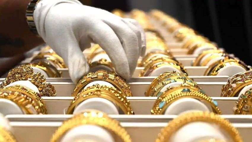 Gold rate today: आज फिर सस्ता हुआ सोना-चांदी, जानिए 10 ग्राम गोल्ड का भाव और कितना गिर सकता है