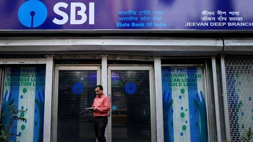 SBI Clerk recruitment 2022: भारतीय स्टेट बैंक ने निकाली 5008 क्लर्क पदों पर भर्तियां, जानें कैसे करना है अप्लाई