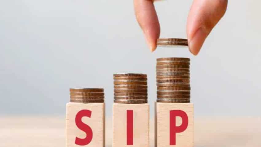 SIP में निवेश क्यों करना चाहिए, ये 4 फायदे जानने के बाद सब कुछ क्‍लीयर हो जाएगा!