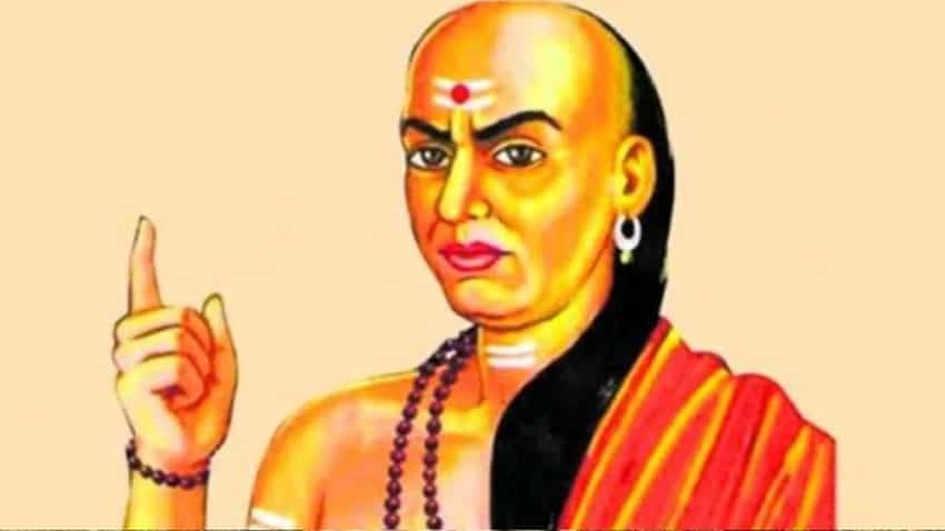 Chanakya Niti: जिसने समझ लिए आचार्य चाणक्‍य के ये 5 मंत्र, सफलता झक मारकर उसके पीछे आएगी