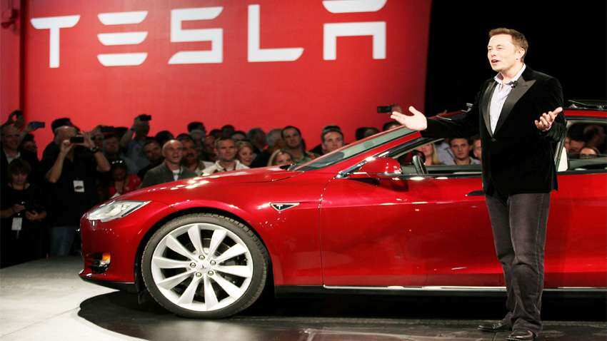 Tesla ने तीन महीने में 3,43,830 यूनिट गाड़ियां की डिलीवर, कंपनी चीफ Elon Musk हुए मस्त