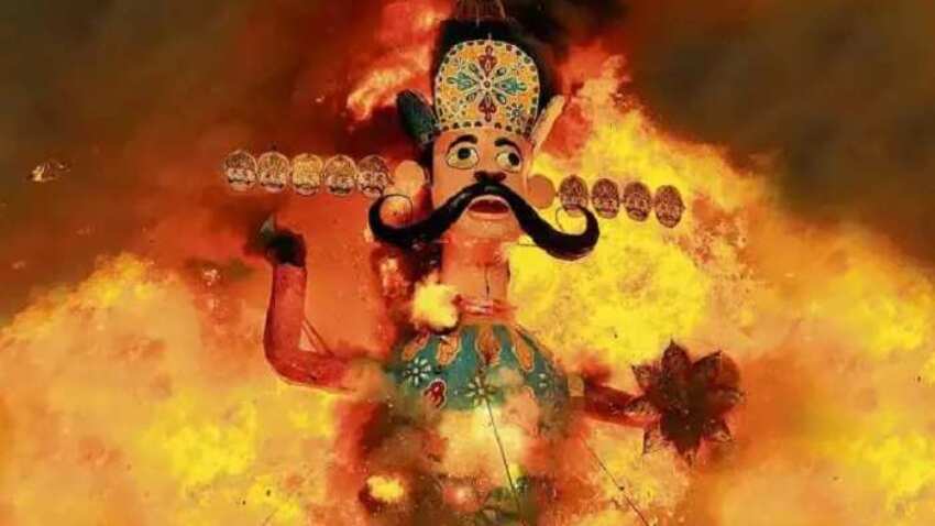 Vijaya Dashami 2022: आज दशानन दहन के साथ आप भी अपने अंदर की इन 10 बुराइयों का करें अंत !