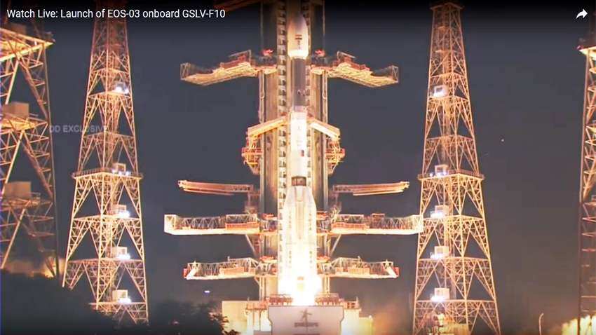 36 सैटेलाइट इसी महीने लॉन्च करेगा ISRO, कर रहा अपना GSLV रॉकेट तैयार, पढ़ें लेटेस्ट अपडेट