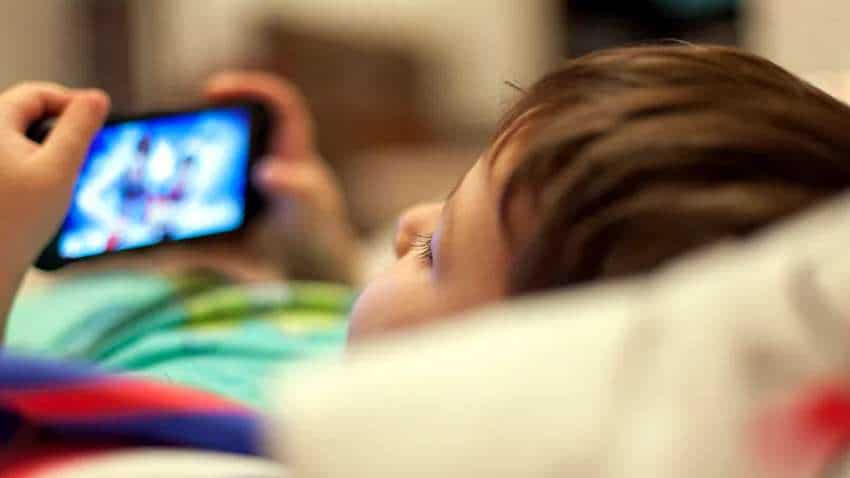Child on social media: 77% बच्चे फेक डेट ऑफ बर्थ से बना रहे सोशल मीडिया अकाउंट,जानें क्या है मिनिमम एज का नियम