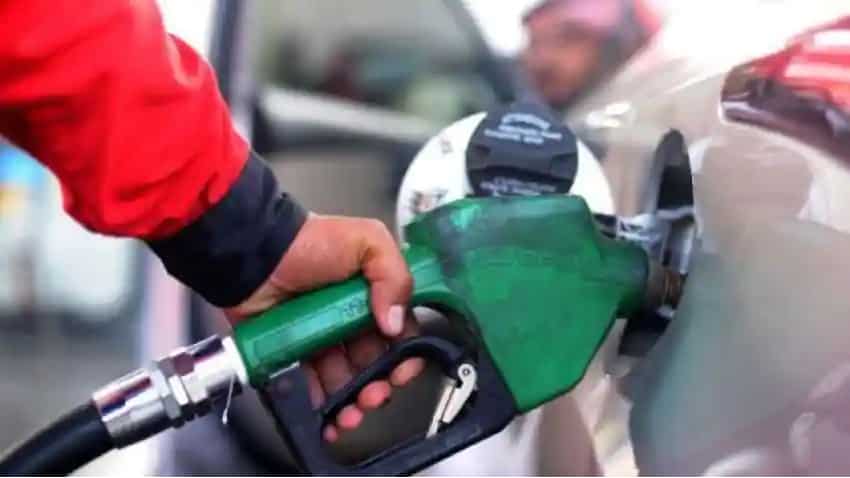 Petrol-Diesel Price Today: 1 लीटर पेट्रोल और डीजल के लिए देंगे होंगे कितने रुपए, यहां जानिए ताजा कीमतें