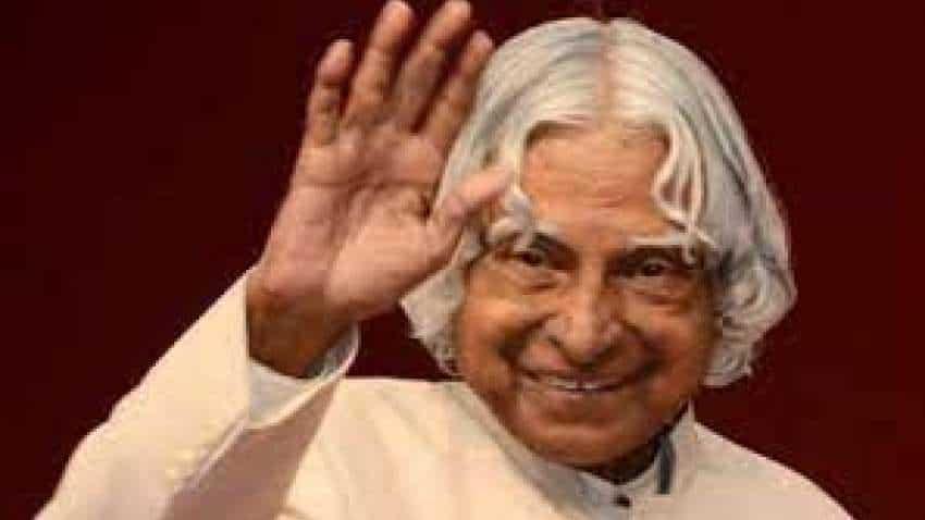 Abdul Kalam Birthday: गरीबी में बीता बचपन, स्टेशन पर अखबार बेचकर की परिवार की मदद, मेहनत से रचा इतिहास