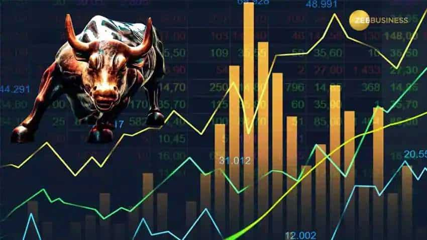 Stock Market Closing: बाजार ने बढ़त के साथ की क्लोजिंग, 17500 के पार बंद हुआ Nifty, डॉलर के सामने रुपया लुढ़का