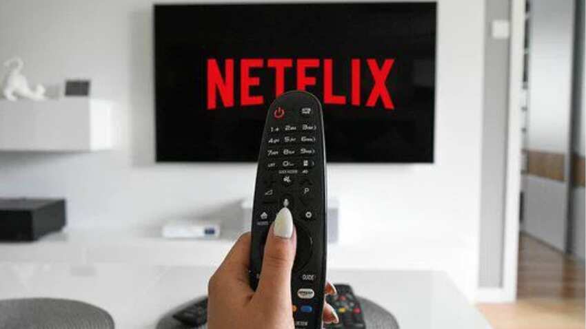 Netflix यूजर्स को 2023 में देना पड़ेगा एक्सट्रा चार्ज, नहीं कर पाएंगे दोस्तों के साथ पासवर्ड शेयर- जानिए डीटेल