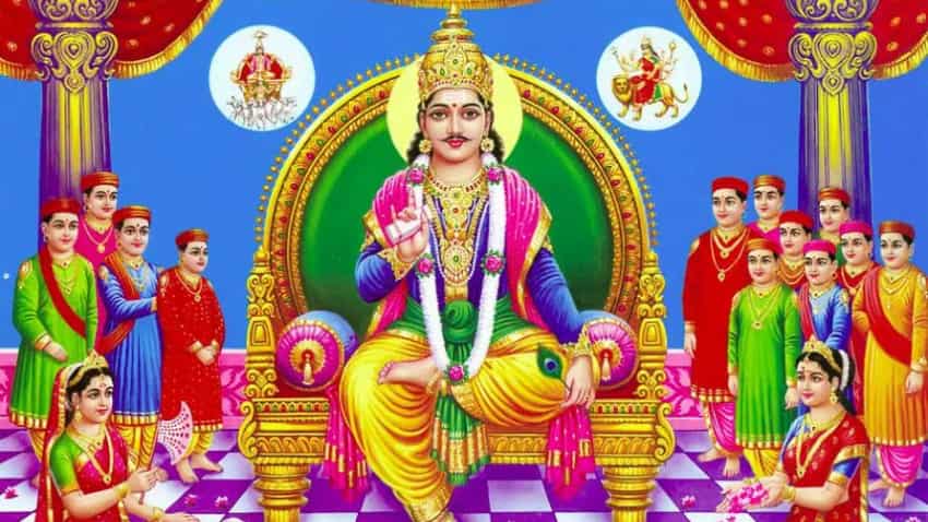 Chitragupta Puja 2022: कर्मों का लेखा-जोखा रखने वाले चित्रगुप्‍त महाराज की आज इस तरह करें पूजा, जानें शुभ मुहूर्त