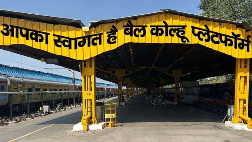 Indian Railways: नई दिल्ली रेलवे स्टेशन का बदल गया रूप, पैसेंजर्स का स्वागत करेंगे 'बैल-कोल्हू', जानें क्या है मामला