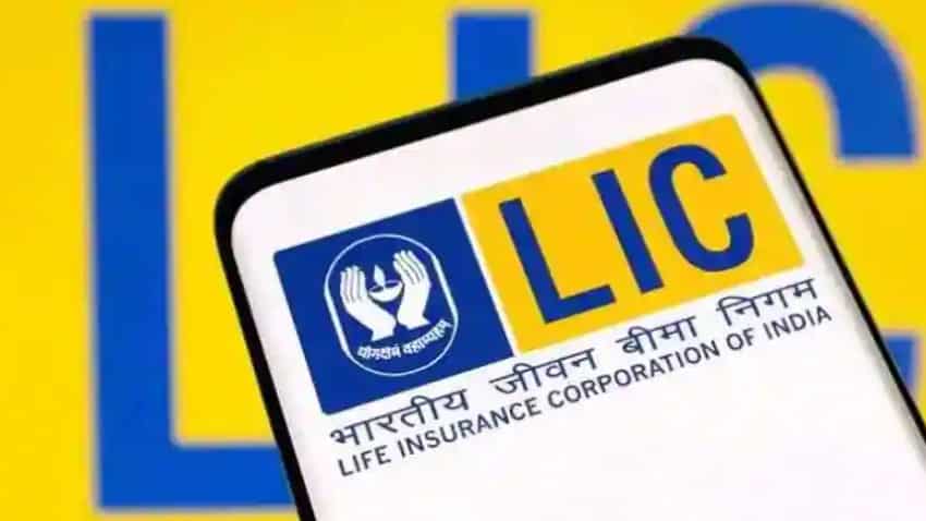 Family को करना है सुरक्षित तो बेस्‍ट है LIC का ये प्‍लान, कम प्रीमियम के साथ ले सकते हैं 50 लाख रुपए तक का फायदा