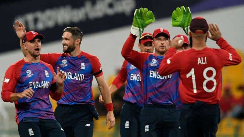 T20 World Cup 2022: सैम कर्रन बने प्लेयर ऑफ द टूर्नामेंट, पाकिस्तान की कमर तोड़ने के लिए प्लेयर ऑफ द मैच का भी अवॉर्ड