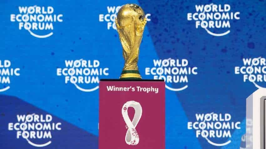 FIFA World Cup 2022: वर्ल्ड कप जीतने वाली टीम को कितनी मिलेगी ईनामी राशि, एक मैच के लिए क्या फीस लेते हैं खिलाड़ी, जानिए सब कुछ