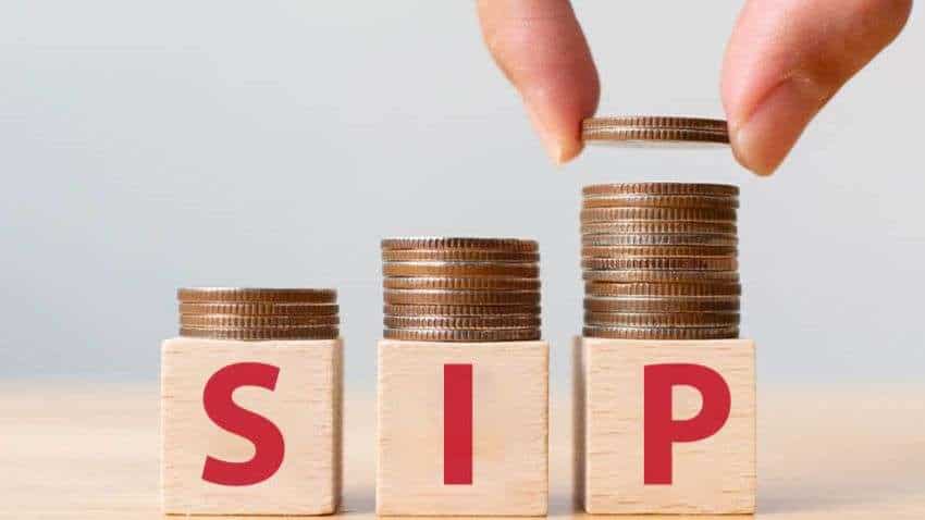 SIP पर बढ़ा निवेशकों का भरोसा, नवंबर महीने में ऑल टाइम हाई पर पहुंचा, इक्विटी फंड में  76% की भारी गिरावट