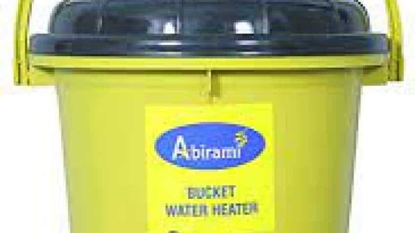 Instant Bucket Water Heater: अब गीजर खरीदने की झंझट नहीं, सिर्फ 500 रुपये में हो जाएगा पूरे परिवार का काम