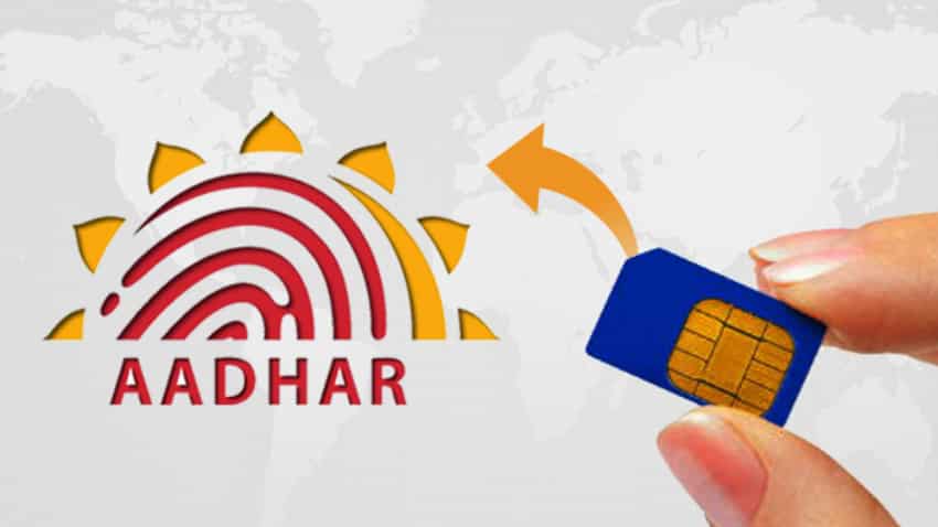 SIM-Aadhar link: जानिए अपने आधार कार्ड पर आप करा सकते हैं कितने SIM कार्ड रजिस्टर