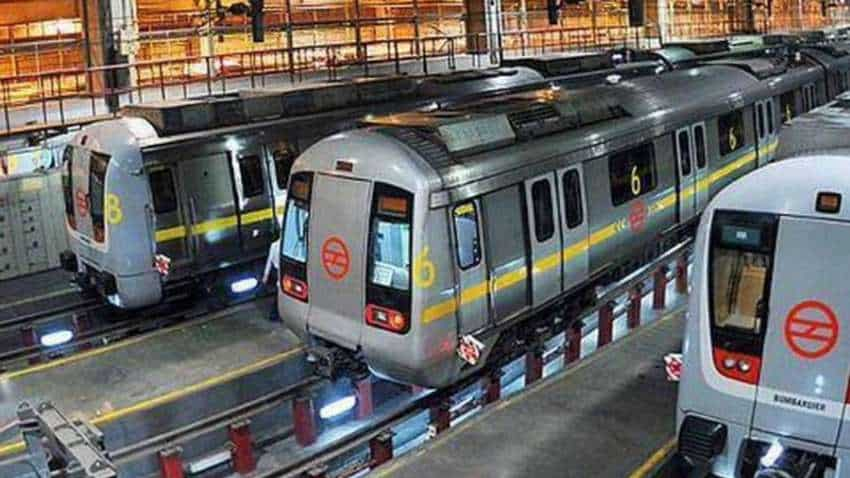 Delhi Metro Colour Code: रेड, ब्लू, वॉयलेट लाइन को लेकर आप भी होते हैं कंफ्यूज, तो जानें कौन सी हैं वो 12 लाइनें, किस रंग पर दौड़ती है कौन सी मेट्रो