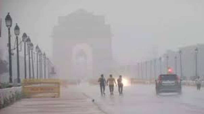 Weather Report: दिल्ली में बढ़ी ठिठुरन, कई इलाकों में शीतलहर का अलर्ट जारी, कोहरे की चपेट में उत्तर भारत