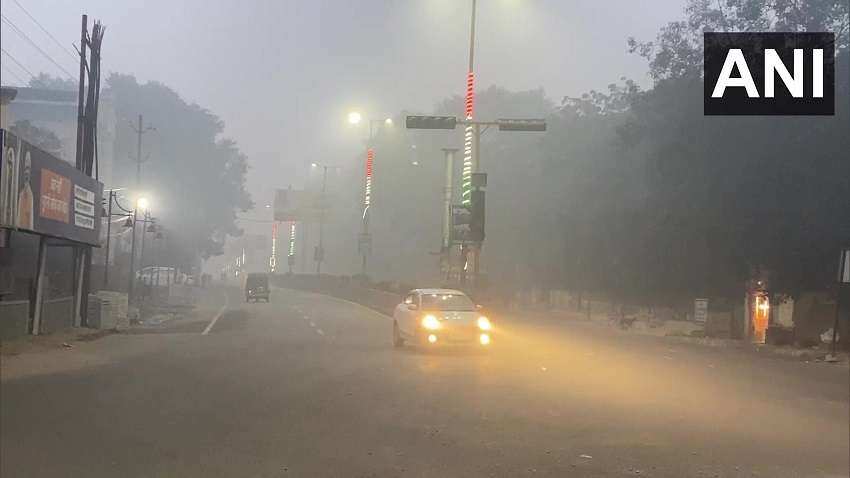 Weather Update: उत्तर भारत में शीत लहर और घना कोहरा, दिल्ली में न्यूनतम पारा 7℃, विजिबिलिटी भी हुई कम