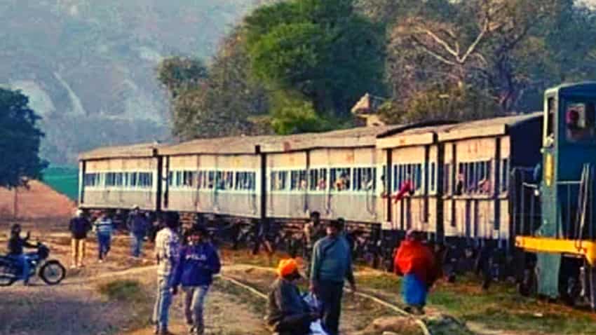 देश की इकलौती ट्रेन जिसमें न है कोई TTE और न ही यात्रियों से लिया जाता है किराया, वर्षों से मुफ्त में सफर कर रहे हैं लोग