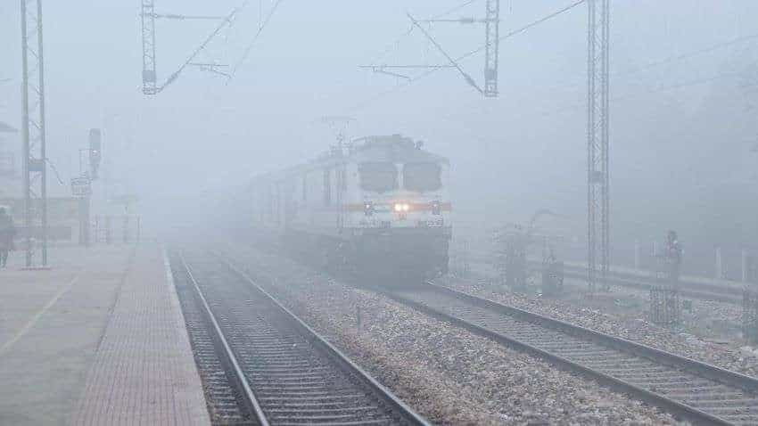 Train Cancelled: कोहरे ने रोक दी ट्रेनों की रफ्तार, यूपी बिहार समेत इन राज्यों में रद्द हो गईं 250 से अधिक ट्रेनें