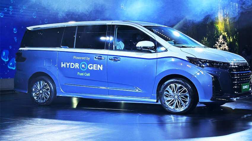 Auto Expo 2023: MG Motor ने हाइड्रोजन कार Euniq 7 पेश किया, फुल रीफिलिंग में चलती है 605 KM